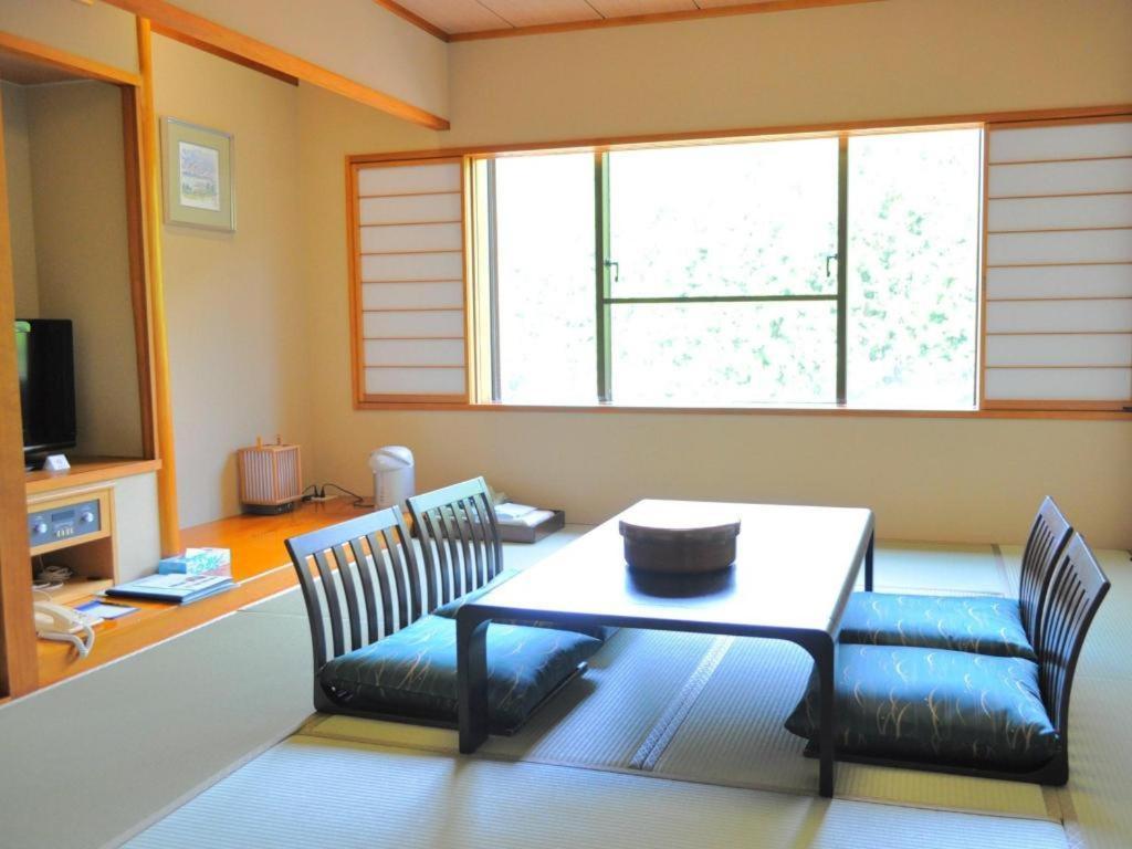 Tateyama Kokusai Hotel Toyama Station Esterno foto
