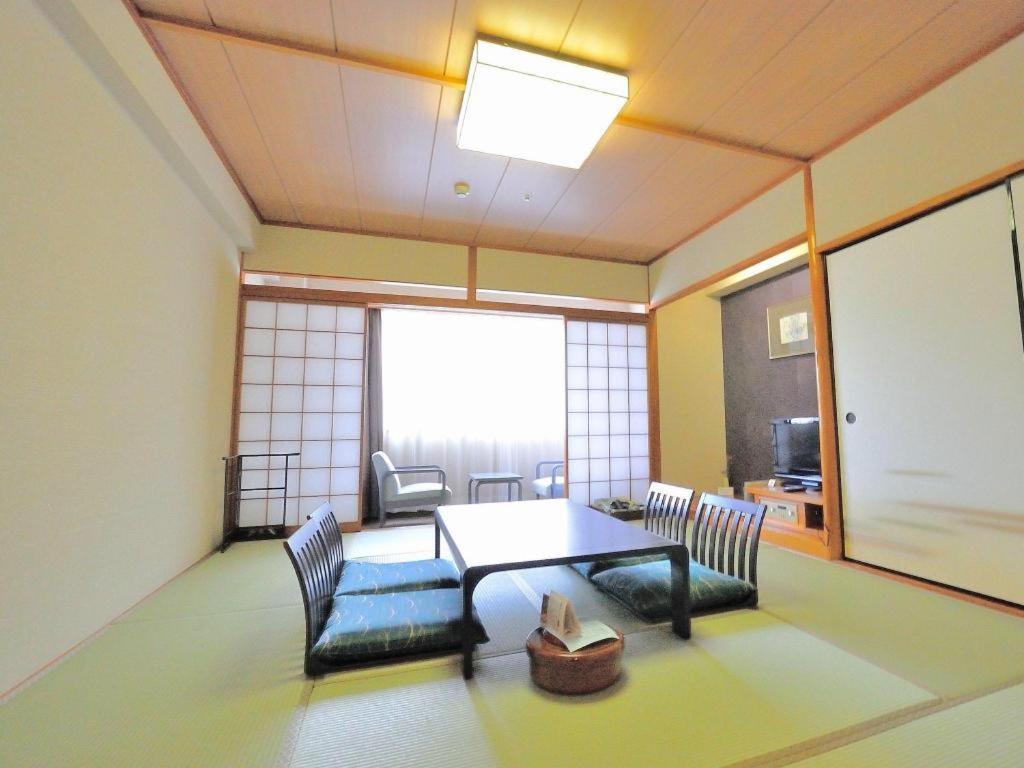 Tateyama Kokusai Hotel Toyama Station Esterno foto