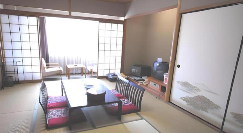 Tateyama Kokusai Hotel Toyama Station Esterno foto